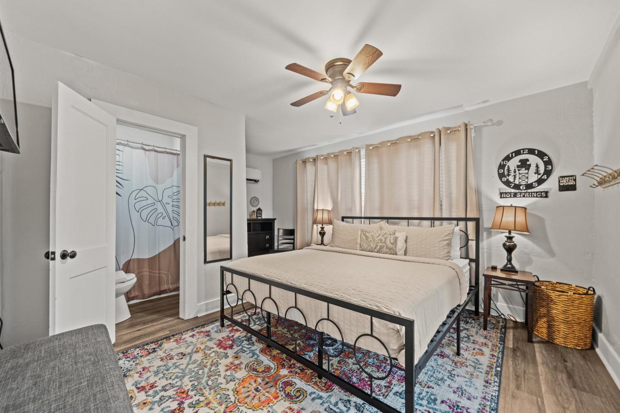 Cedar Blossom Bungalow Is A Cozy Getaway With A 5 Minute Walk To Downtown! Hot Springs Exterior photo