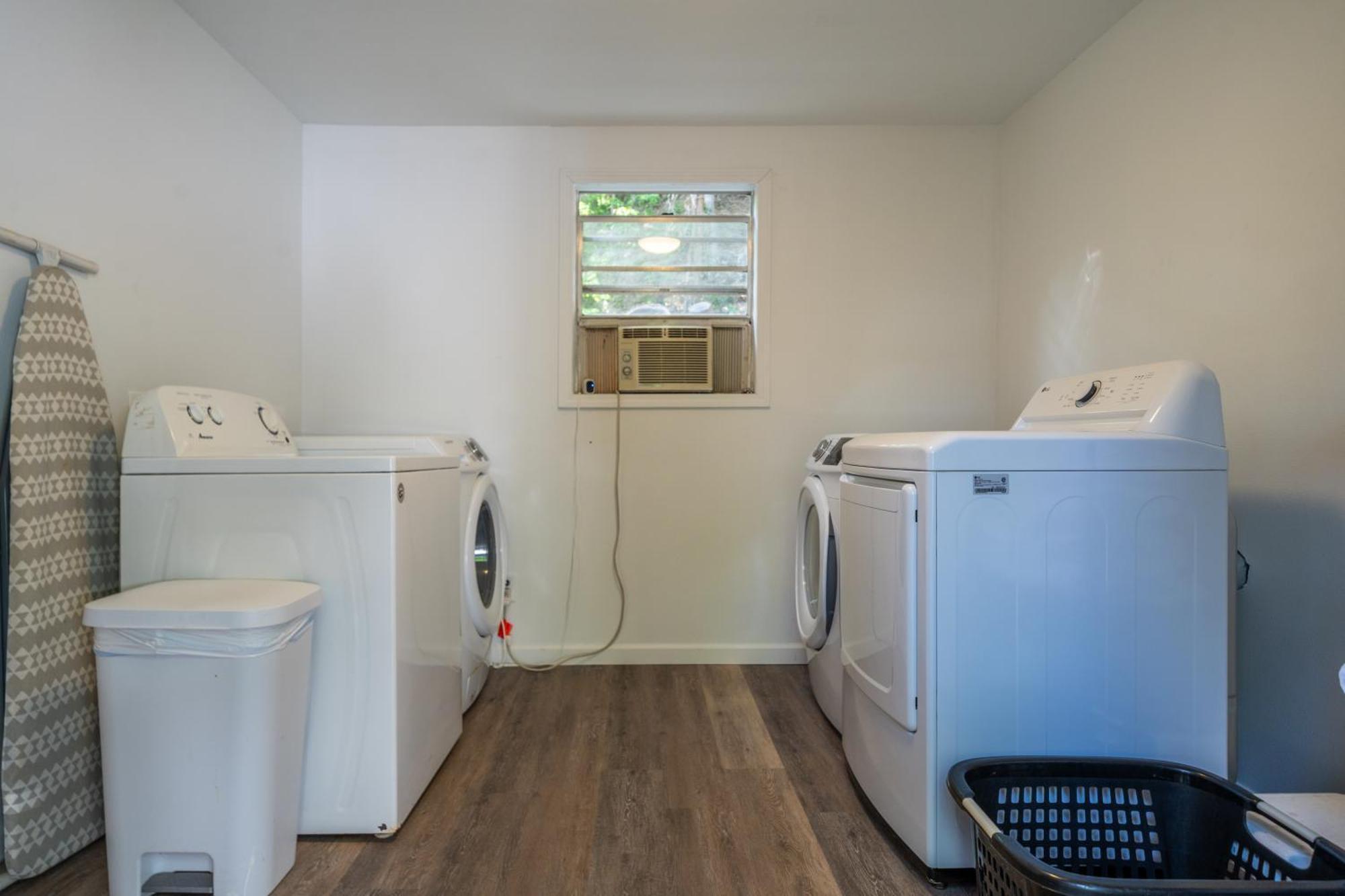 Cedar Blossom Bungalow Is A Cozy Getaway With A 5 Minute Walk To Downtown! Hot Springs Exterior photo