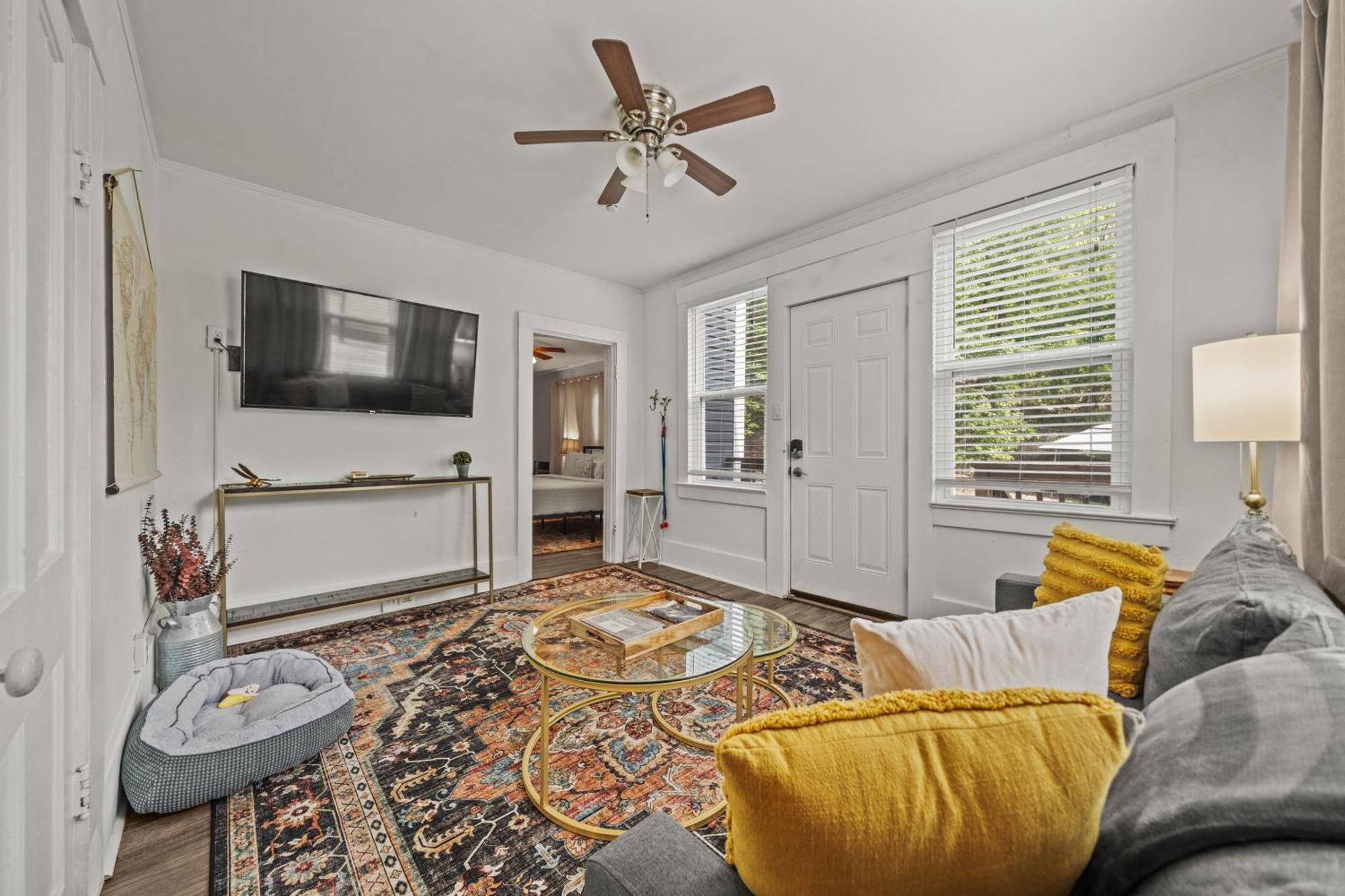 Cedar Blossom Bungalow Is A Cozy Getaway With A 5 Minute Walk To Downtown! Hot Springs Exterior photo