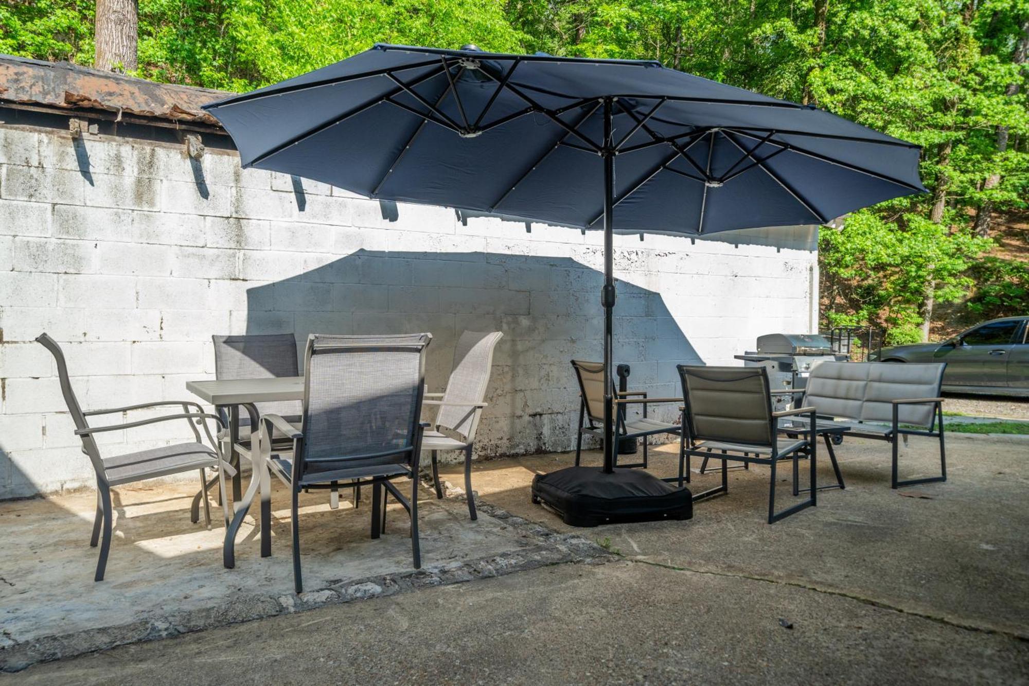 Cedar Blossom Bungalow Is A Cozy Getaway With A 5 Minute Walk To Downtown! Hot Springs Exterior photo