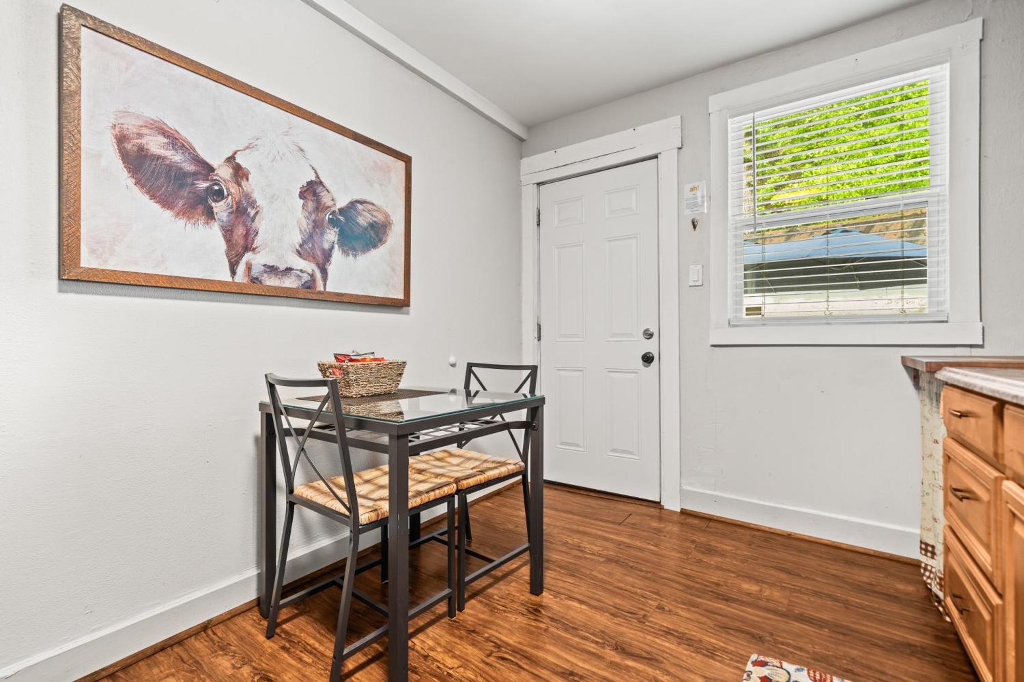 Cedar Blossom Bungalow Is A Cozy Getaway With A 5 Minute Walk To Downtown! Hot Springs Exterior photo